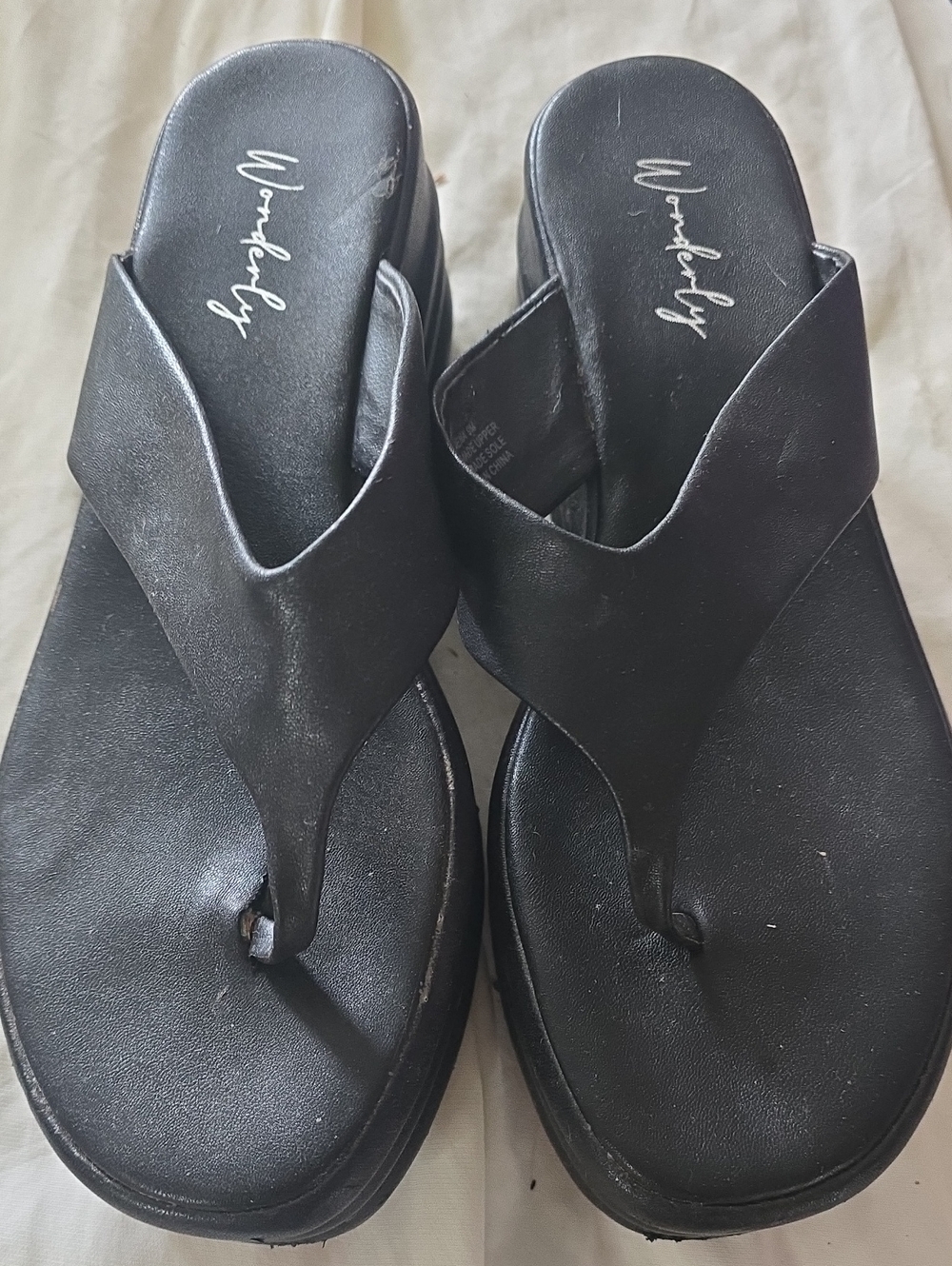 Wonderly Black Platform Thong Sandals